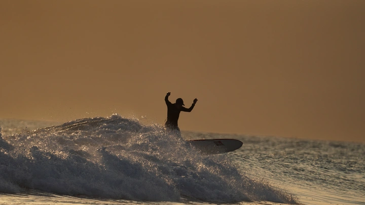 如何拍出一张或一道冲浪完整的画面？