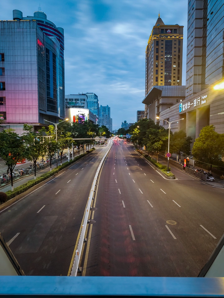 手机拍夜景到底选什么选什么模式?