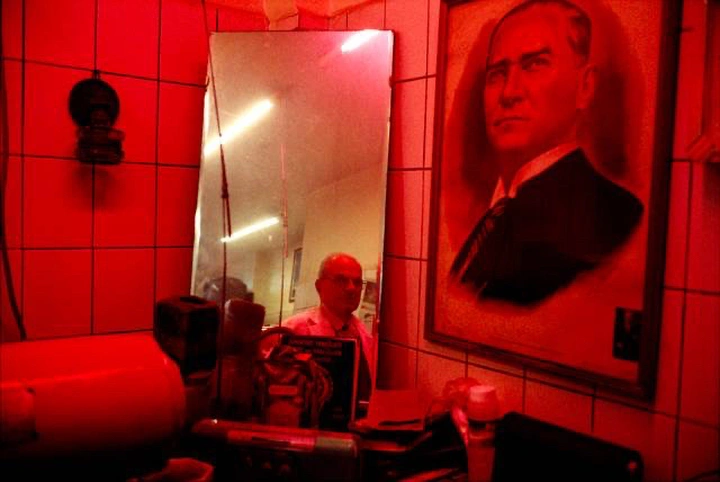 亚历克斯·韦伯作品赏析