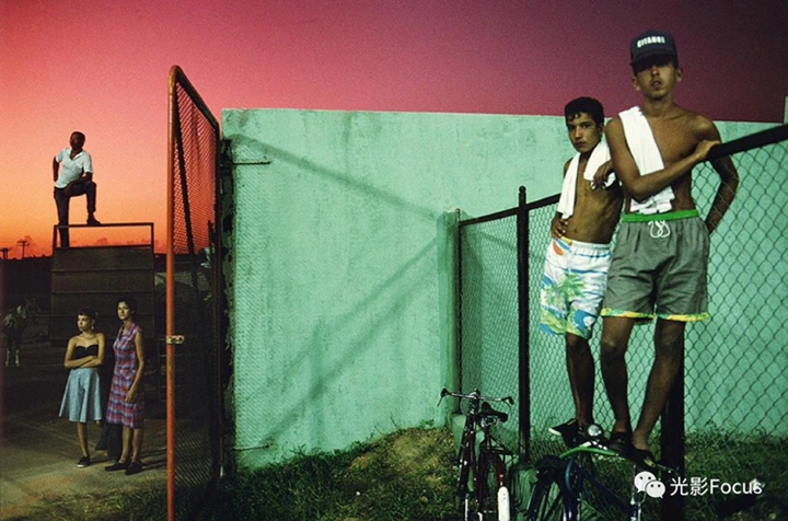 亚历克斯·韦伯作品赏析