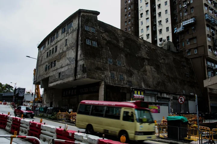 探摄灯:香港一家"拆不得的戏院"