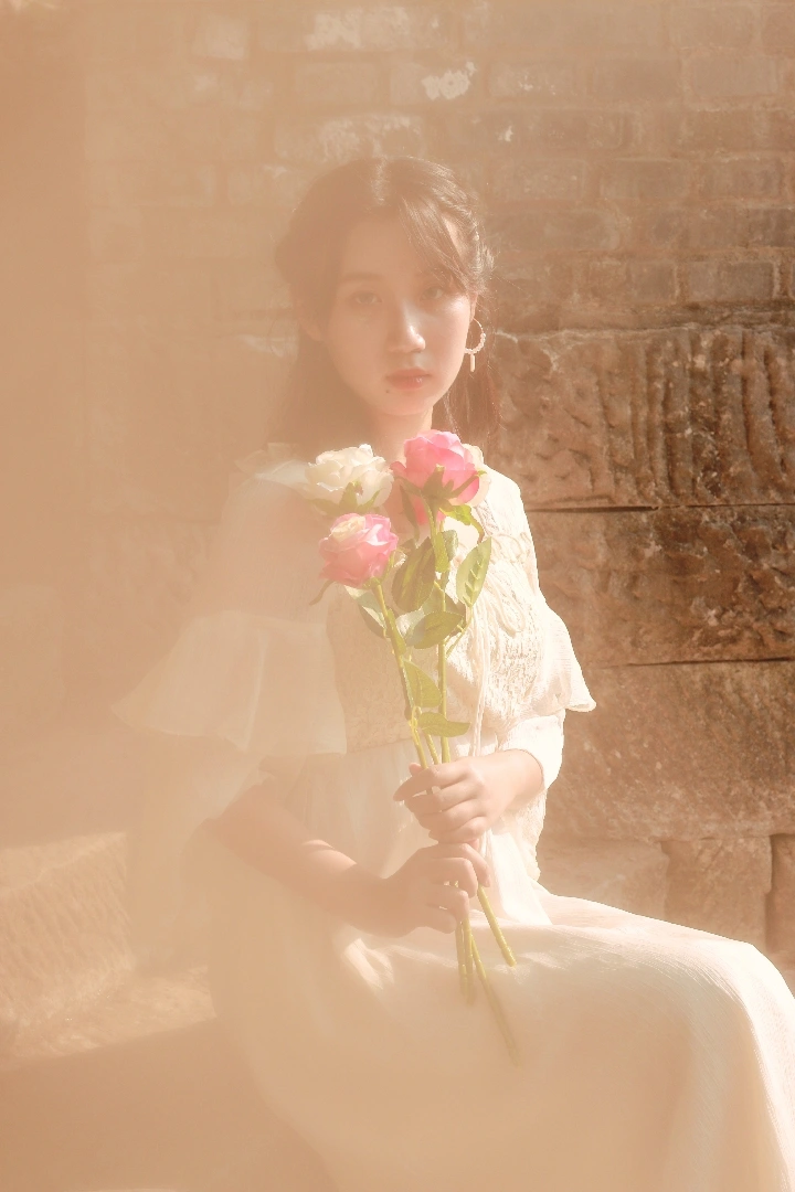 当代卑微女大学生 开始尝试第一次写文章