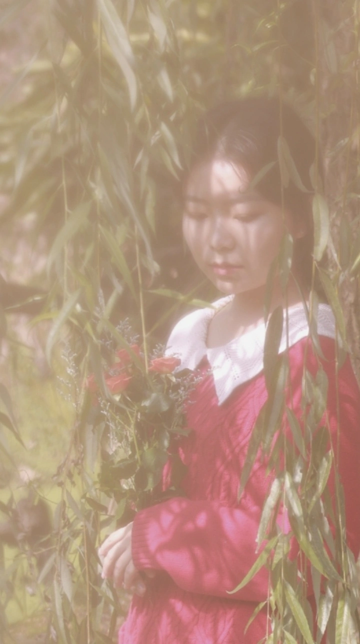 半画幅相机+小痰盂镜头拍摄出的人像