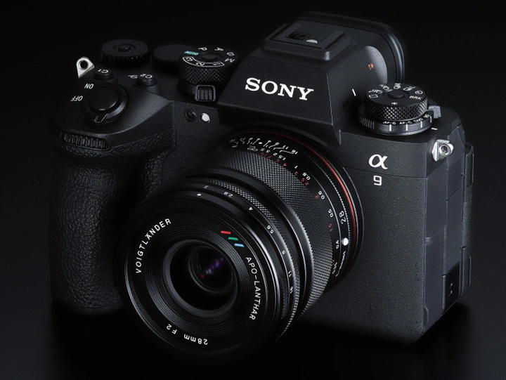 一周器材速递 | 佳能复古机型曝光,狙击尼康Zf ?