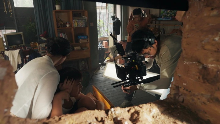 LUMIX S1M2+ARRI LogC3共同编织《墙洞》——电影质感触手可及