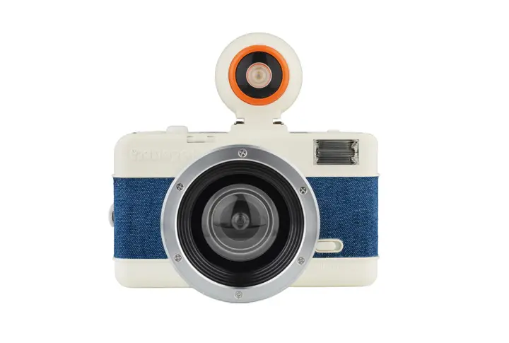 Lomography推出Fisheye No.2 135 第二代鱼眼胶片相机!