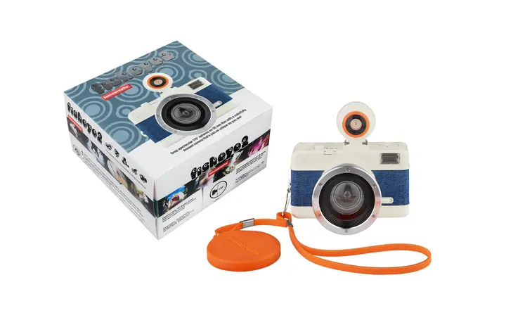 Lomography推出Fisheye No.2 135 第二代鱼眼胶片相机!