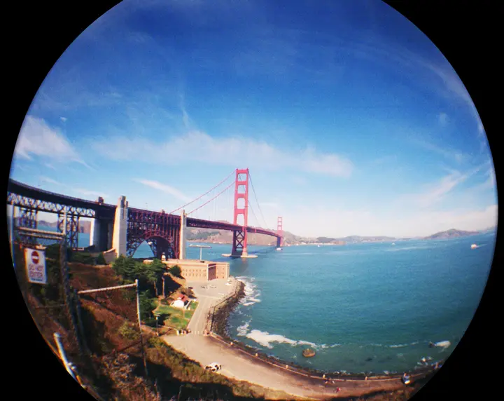 Lomography推出Fisheye No.2 135 第二代鱼眼胶片相机!