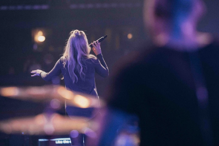 森海塞尔欣然宣布传奇麦克风头——MD 9235 重磅回归