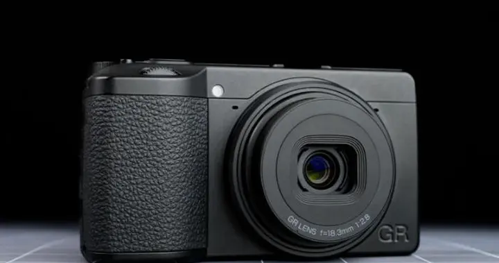 一周器材速递｜索尼A7R VI传6700万像素？国产全画幅AF变焦镜头接连曝光!