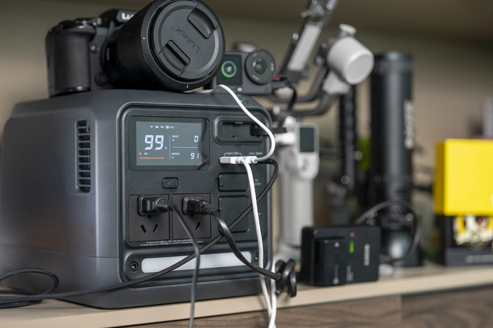 当“一度电”进入摄影工作流：DJI Power 1000 Mini 使用体验