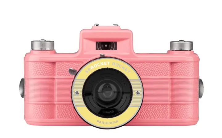 Lomography全新双色齿孔火箭全景相机隆重登场