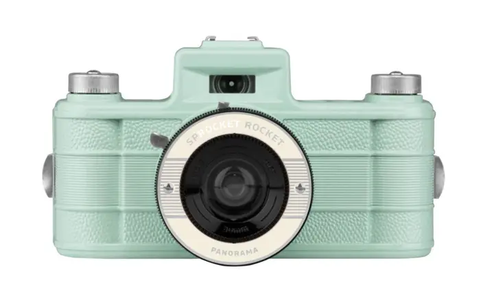 Lomography全新双色齿孔火箭全景相机隆重登场