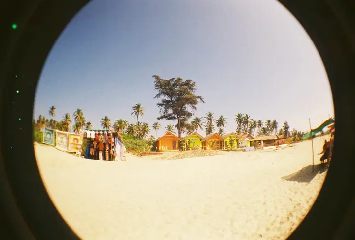 Lomography推出135第二代鱼眼胶片相机 - La Mer夏日海岸特别版