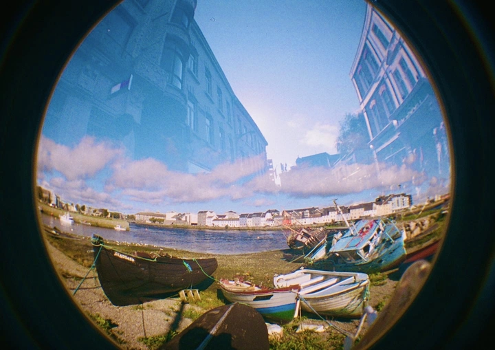 Lomography推出135第二代鱼眼胶片相机 - La Mer夏日海岸特别版