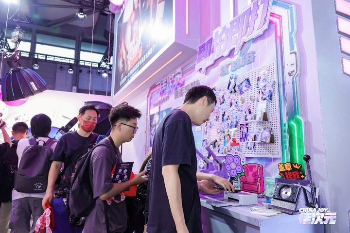 佳能亮相第二十三届中国国际数码互动娱乐展览会 为二次元创作者打造沉浸式影像世界