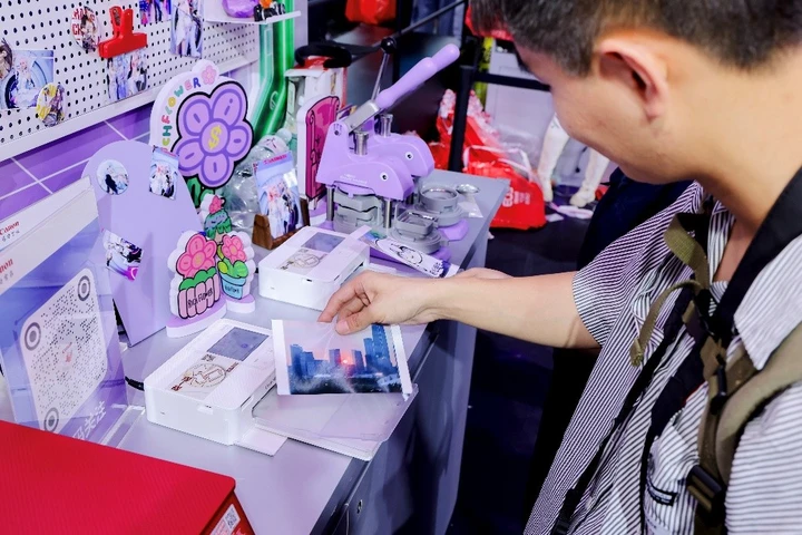 佳能亮相第二十三届中国国际数码互动娱乐展览会 为二次元创作者打造沉浸式影像世界