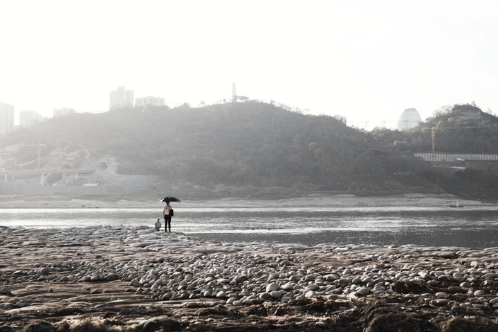 山水流星｜FUJIFILM X-T5/Canon PowerShot V1