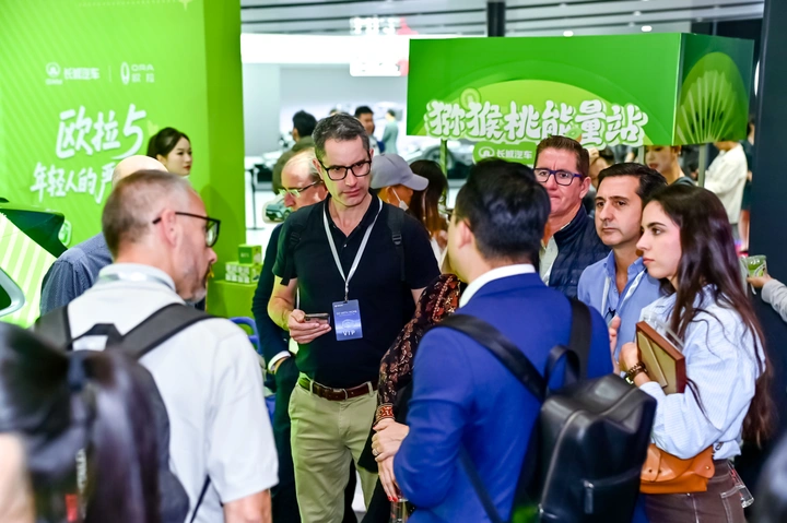 欧拉5亮相广州车展 与Z世代年轻人共赴热爱