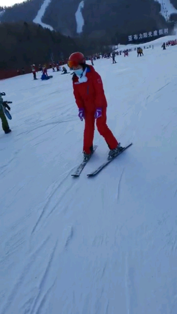 第一次滑雪⛷