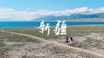 新疆·赛里木湖 打卡游客照