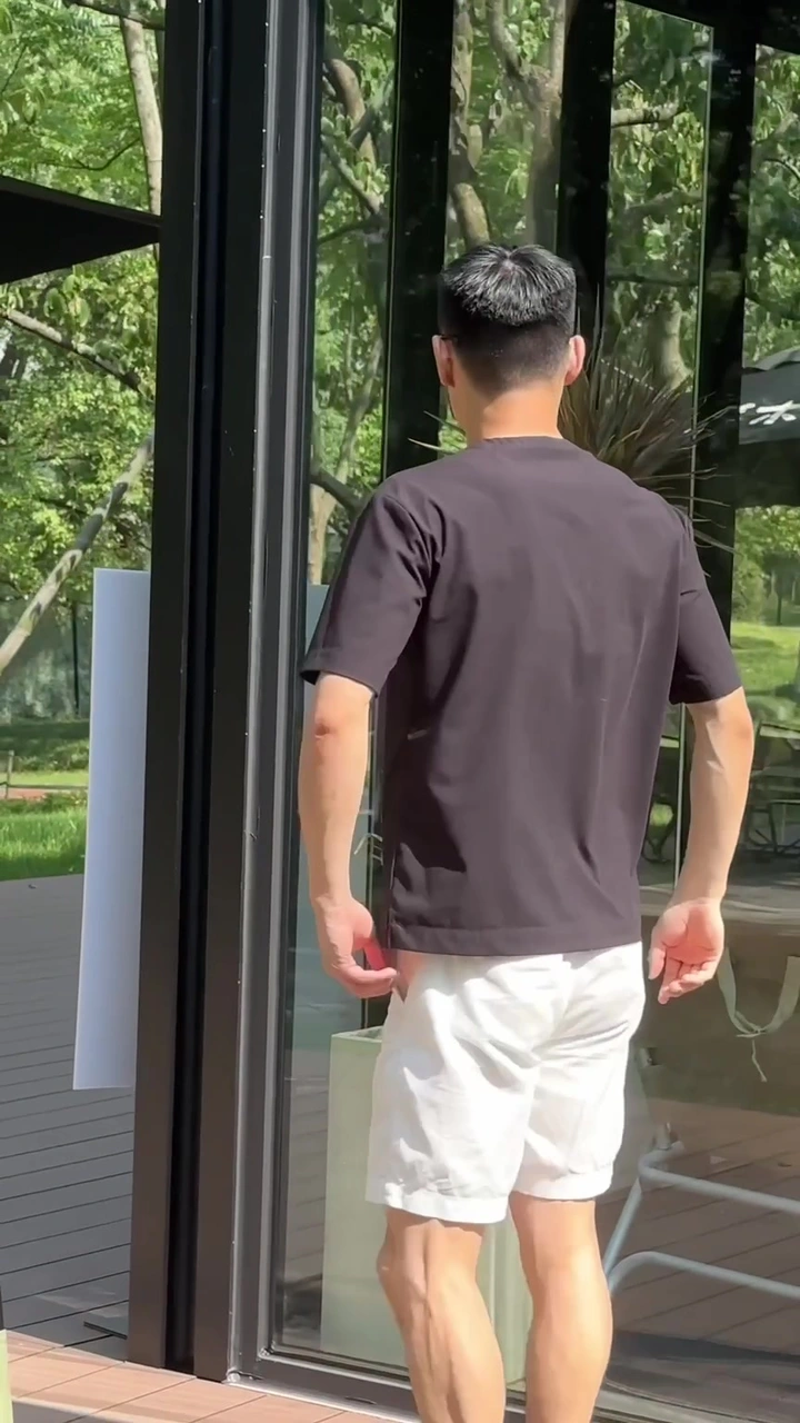 街拍运动男