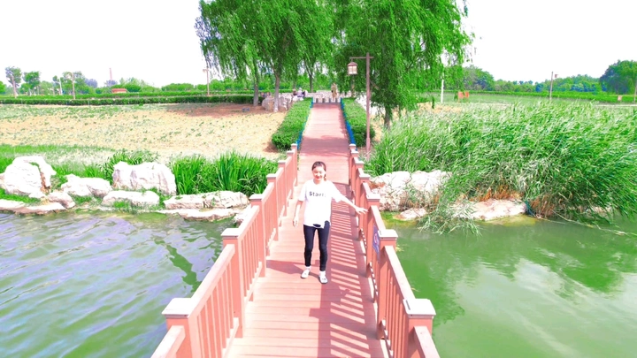 我在散步呢，散的什么步，想你的每一步！