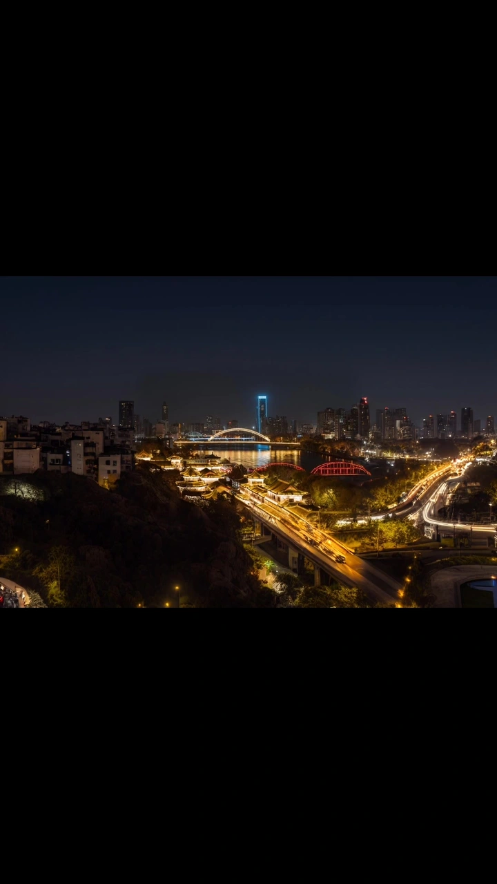 AI扩图