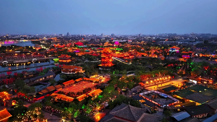 清明上河园夜