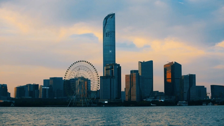 浮华城市真友情