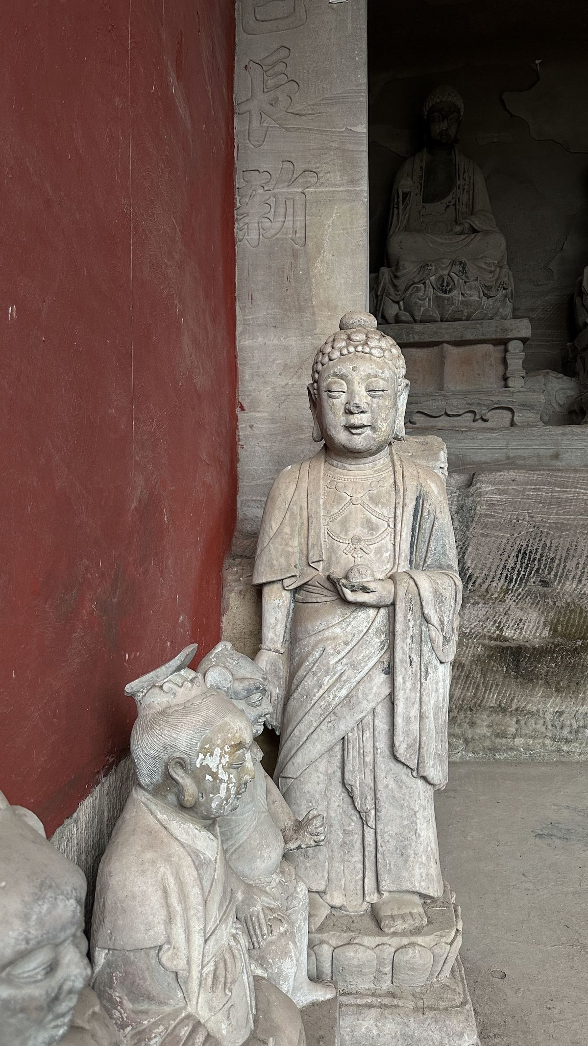 紫禁城内的一座雕像