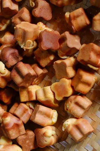 苹果和培根制成的一道菜