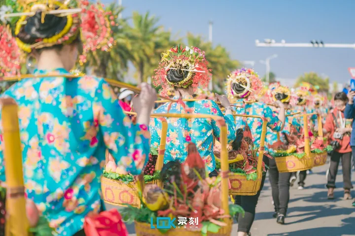 海风千万里，花开四季簪