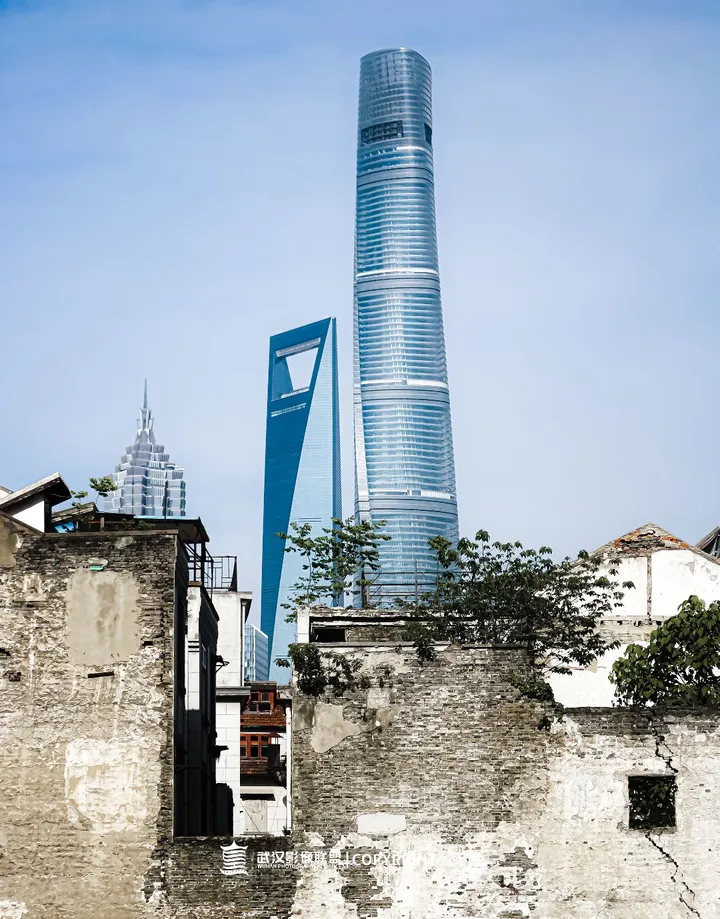 新楼与旧房