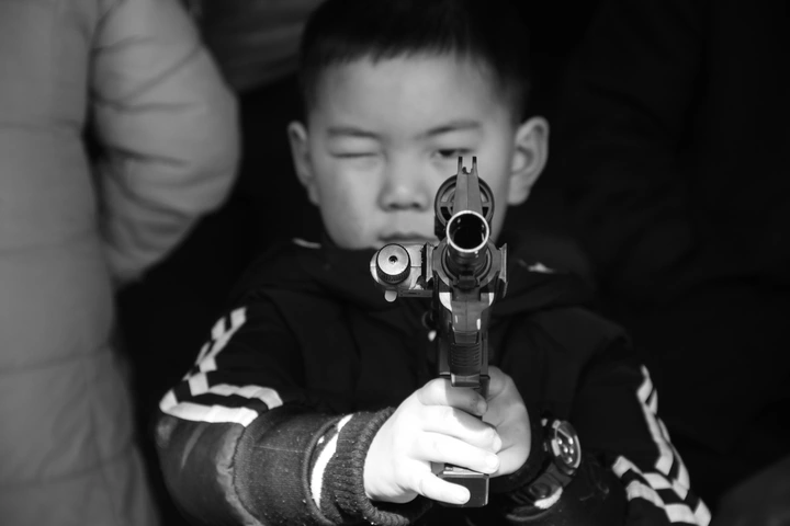 脑洞帮枪战记