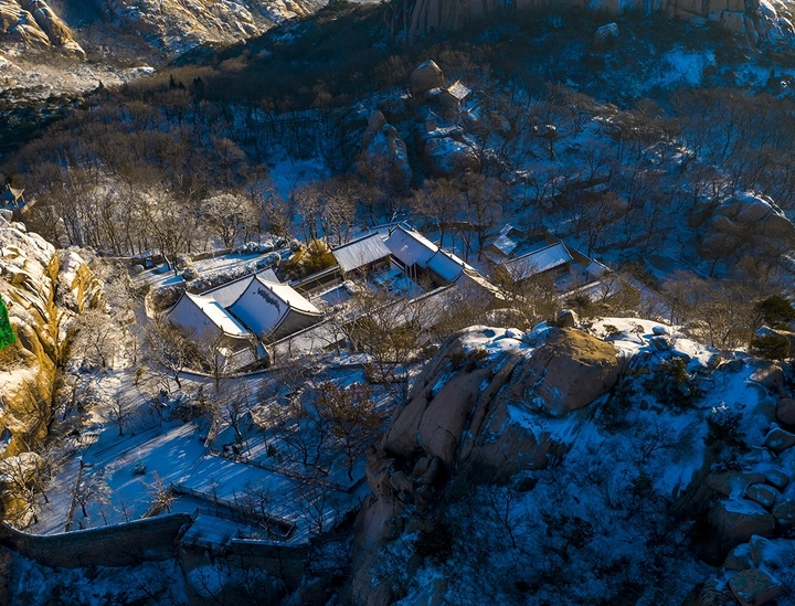 山中古刹