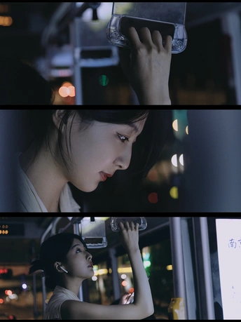 夜晚黑暗中的一幕女人