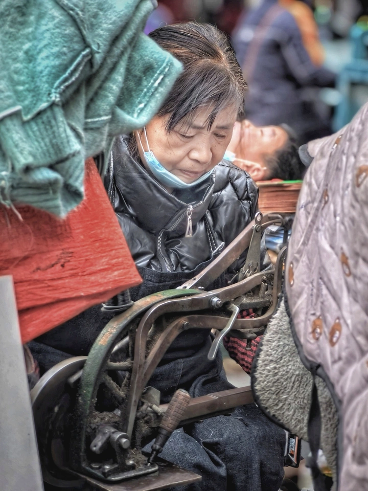 百姓记事·修鞋人