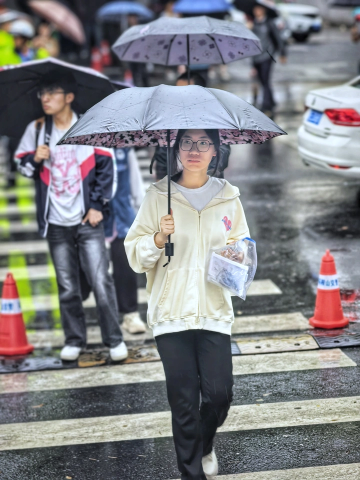 百姓记事·风雨高考路