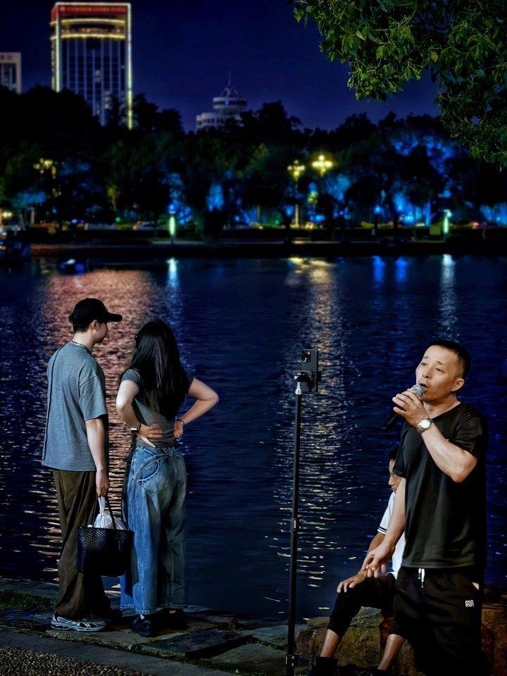 百姓记事·夏夜湖畔
