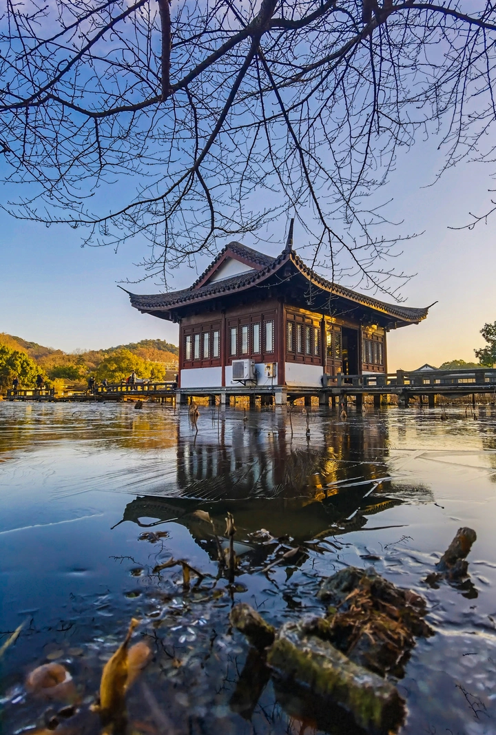 冻结西湖
