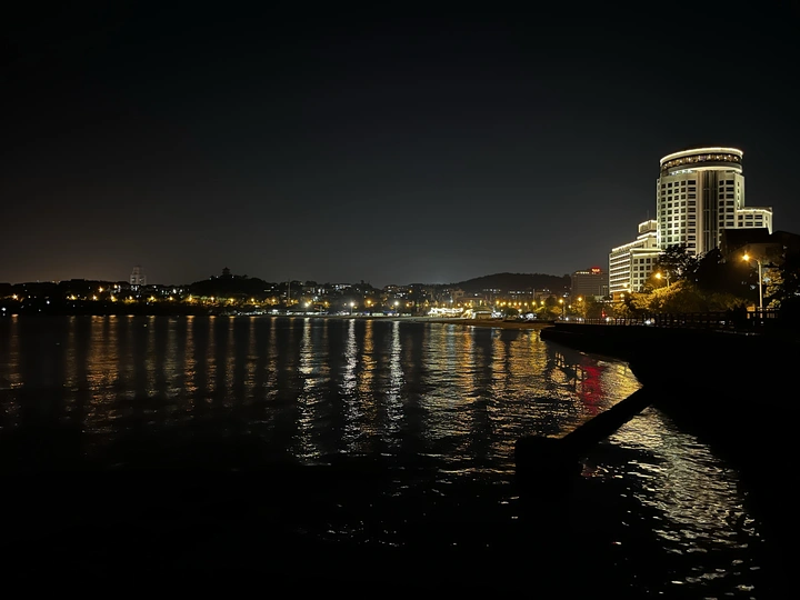 海边夜色