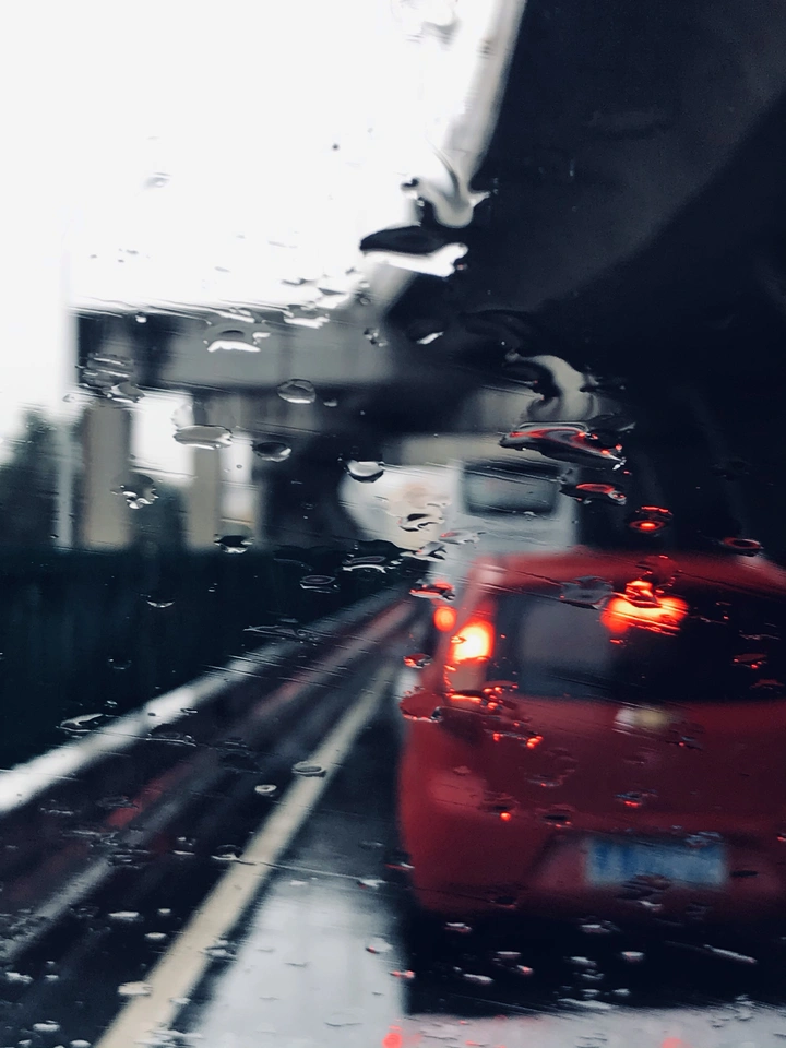 雨·堵