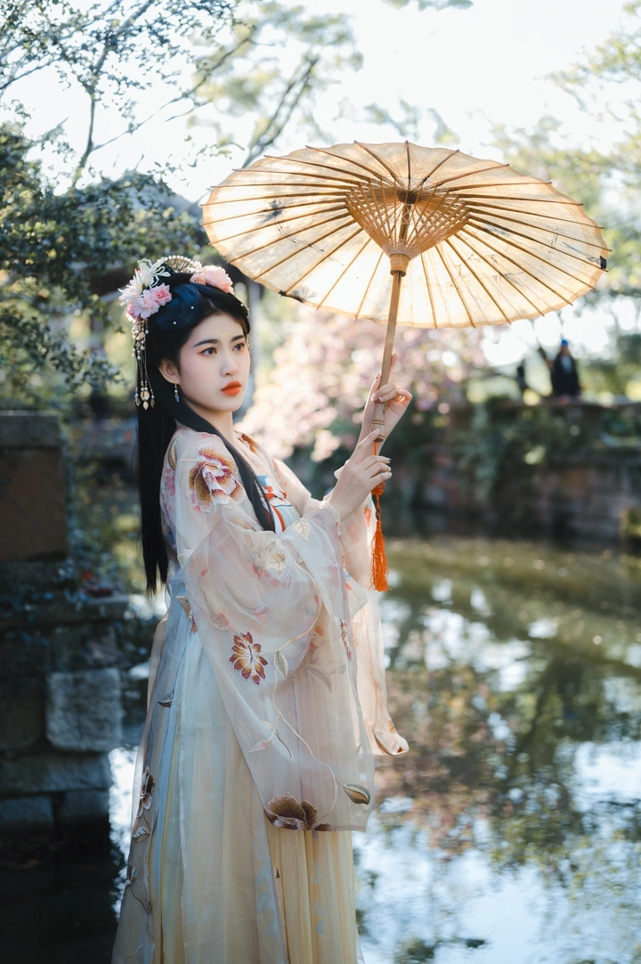 广富林汉服