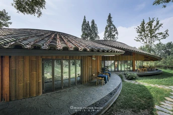 茅草屋顶的房子