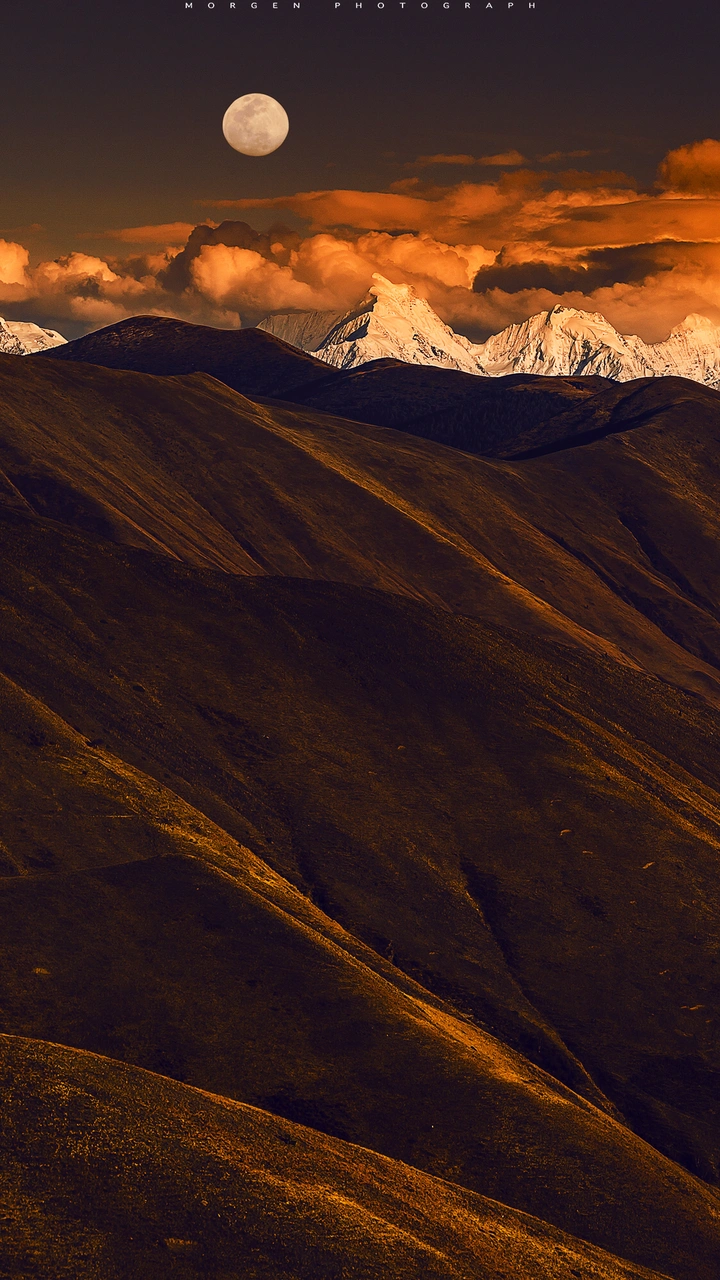 贡嘎雪山