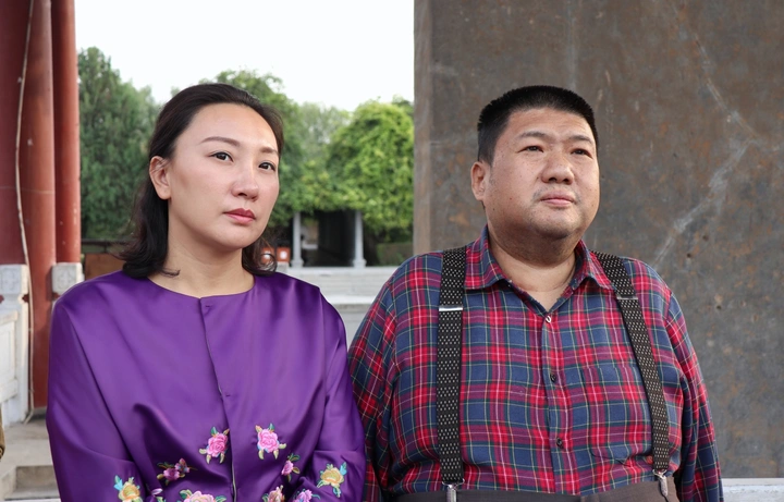 毛新宇一家游览老子故里