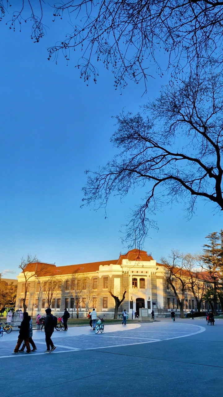 清华大学傍晚