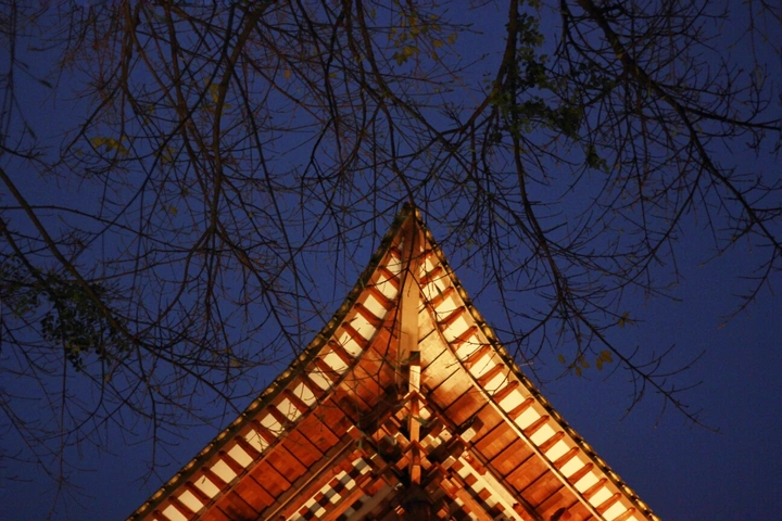 闹市清静地