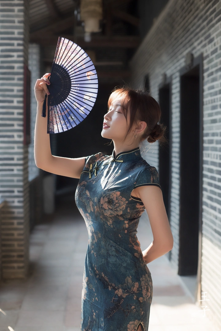 《山茶花》